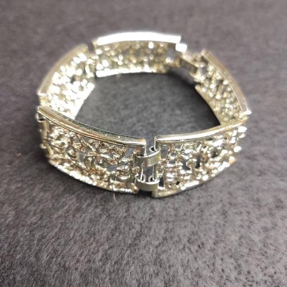 Vintage Sarah Coventry bracelet - Picture 1 of 6